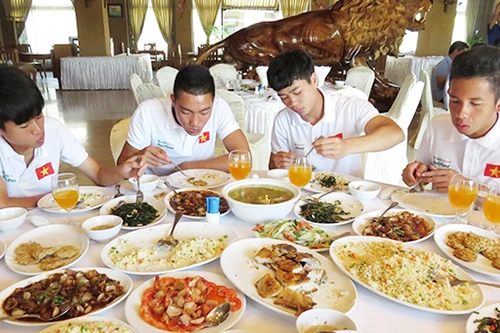 ĐT U19 Việt Nam dự giải U19 châu Á: Tự tin ra biển lớn