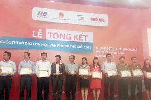 3 người Việt dự giải Vô địch tin học văn phòng thế giới tại Mỹ