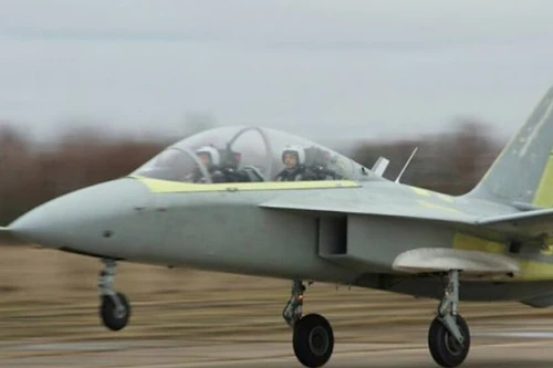 Nga thử nghiệm máy bay cánh ngược độc đáo SR-10