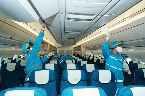 Quy trình vệ sinh khử trùng trên tàu bay nội địa mùa dịch Covid-19 ra sao?