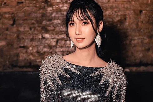 [ẢNH] Nhan sắc nóng bỏng hậu chuyển giới của sao Việt