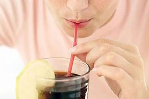 Đồ uống có ga gây mỡ nội tạng