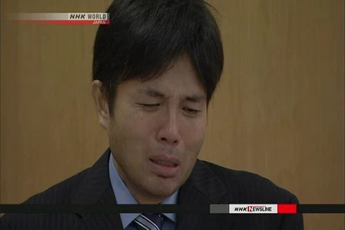 Nhật Bản phạt tù "chính trị gia khóc lóc"