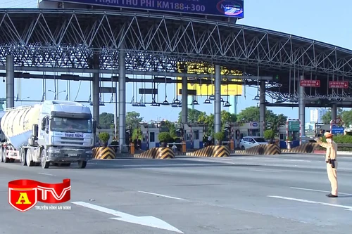 Công bố 'luồng xanh' toàn quốc, lái xe không mất thời gian khai báo y tế