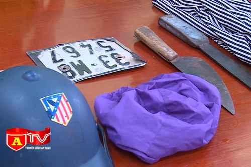 Ham mê game, nhóm đối tượng cướp tài sản của người đi chợ sớm