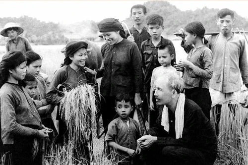 Hướng tới Đại hội XIV của Đảng: Dân là gốc - quan điểm, nguyên tắc xuyên suốt trong nhận thức và hành động của Đảng