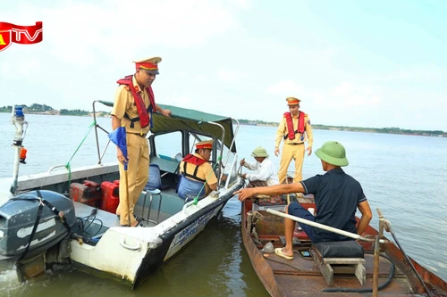 Xử lý nghiêm hành vi đánh bắt cá bằng kích điện trên sông Hồng