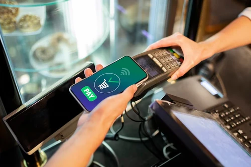 Xử lý nghiêm hành vi giao dịch tiền mặt để trốn thuế