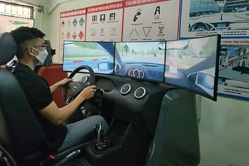 Bộ Công an đề xuất bỏ bài thi mô phỏng trong sát hạch GPLX