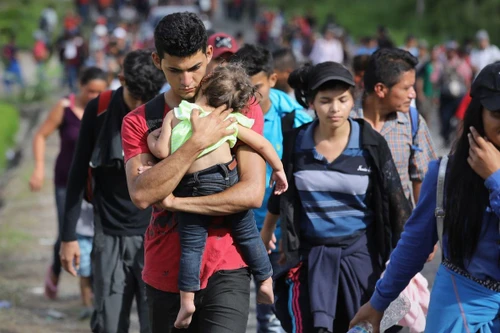 [ẢNH] Tình cảnh tuyệt vọng ở quê nhà khiến người Honduras "dứt áo ra đi"