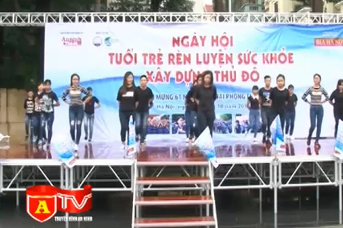 Màn nhảy flashmob đầy ngẫu hứng, ấn tượng của sinh viên Đại học Hòa Bình