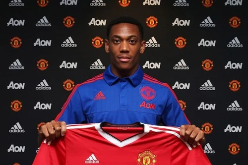 M.U hoàn tất thương vụ "bom tấn" với Martial