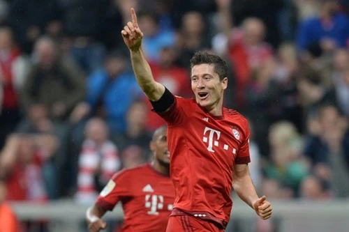 Choáng với kỷ lục ghi bàn siêu tốc của Lewandowski