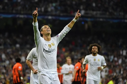 Ronaldo sắp sửa trình làng phim "bom tấn"
