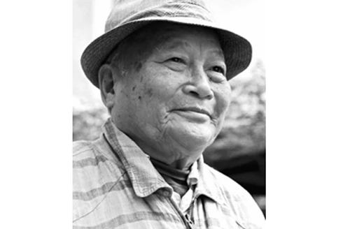 Quà của nhà văn Tô Hoài