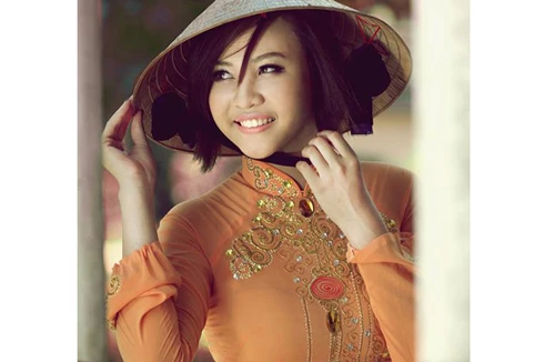 Vừa làm album vừa thi hoa hậu