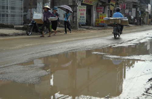 Mong con đường nhanh được sửa lại 