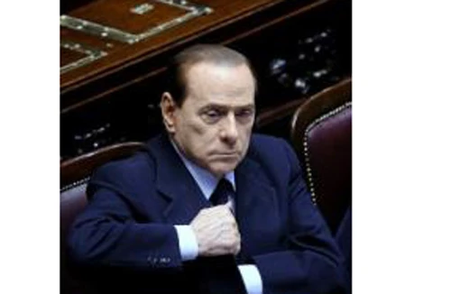 Thủ tướng Berlusconi hầu tòa vì gái nhảy 