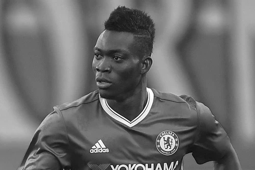 Cựu tiền vệ Chelsea qua đời ở tuổi 31