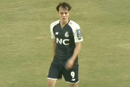 Xem pha kiến tạo của Văn Toàn trận Seoul E-Land thắng 6-0