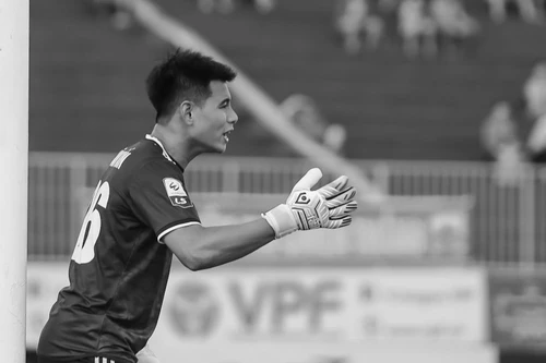 Thủ môn 26 tuổi của bóng đá Việt Nam qua đời
