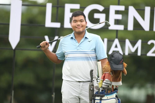 Golfer 16 tuổi háo hức đọ sức với các huyền thoại thế giới