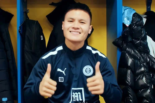 Pau FC tung clip chào đón Quang Hải trở lại Pháp