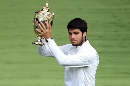 Carlos Alcaraz vô địch Wimbledon, lập kỳ tích sau 38 năm