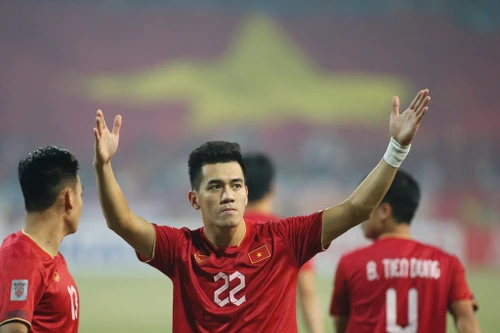 Tiến Linh lập cú đúp đưa ĐT Việt Nam vào chung kết AFF Cup 2022