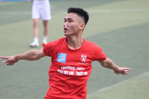 Mãn nhãn siêu phẩm của Vua phá lưới Đặng Cao Phúc ở chung kết