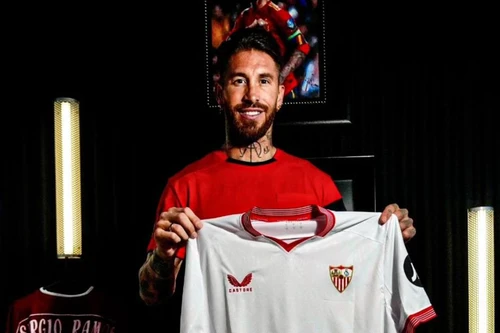 Sergio Ramos từ chối MU để trở lại Sevilla