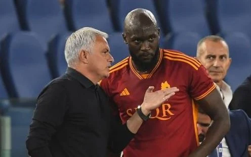 Lukaku ra mắt thất bại cùng HLV Mourinho