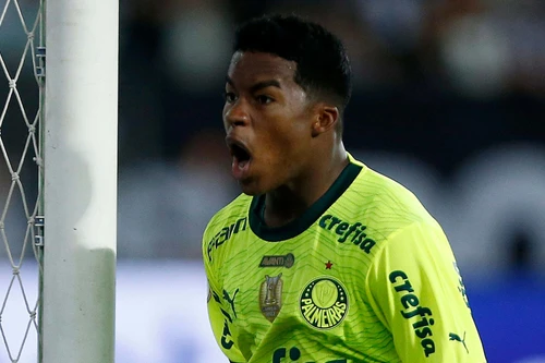 'Thần đồng' Real Madrid lần đầu lên tuyển Brazil