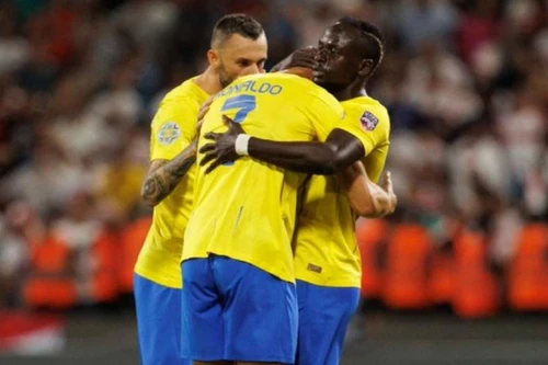 Ronaldo ghi bàn ngày Mane ra mắt Al Nassr