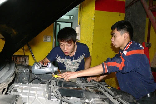 Đề xuất giảm thuế nhập khẩu nhiều linh kiện ôtô về 0% 