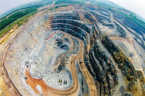 Đóng cửa mỏ vàng "khủng" vì môi trường