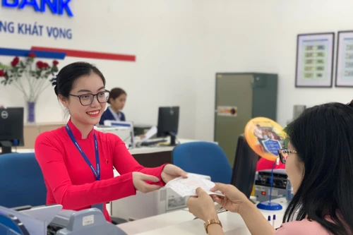 VietABank: Huy động vốn tăng vọt 24,7%, tín dụng tăng 6,57%