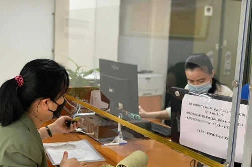 Thu ngân sách giảm mạnh do đợt bùng phát dịch Covid-19 lần thứ tư