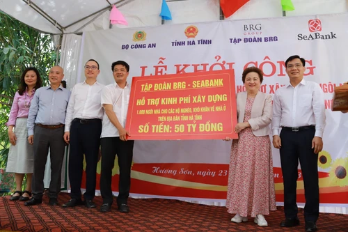 Bộ Công an, tỉnh Hà Tĩnh cùng Tập đoàn BRG, Ngân hàng SeABank bàn giao 600 nhà ở cho hộ nghèo tại Hà Tĩnh