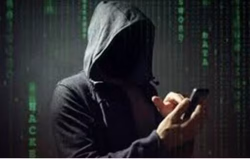 Ngăn dòng tiền lừa đảo trực tuyến: Ngân hàng – Công an cần triển khai cơ chế phối hợp “tác chiến số”