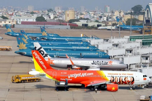 Bộ Tài chính: Việc bỏ trần giá vé máy bay nội địa do Bộ Giao thông vận tải quyết định 