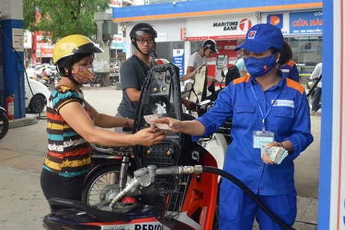 Xăng dầu giảm giá mạnh nhất kể từ đầu năm