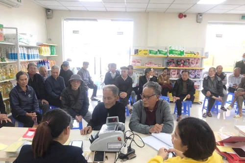 Khoảng 3,5 triệu người nhận gộp 2 tháng lương hưu, trợ cấp trước Tết Nguyên đán