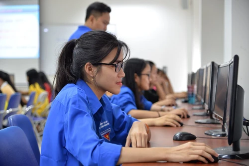 Hơn 11.000 thí sinh thi tìm hiểu trực tuyến Bộ luật Lao động năm 2019