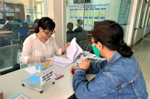 Sửa đổi 7 thủ tục về hỗ trợ người lao động khó khăn do dịch Covid-19