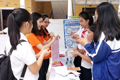 Khuyến khích học sinh, sinh viên tham gia bảo hiểm y tế