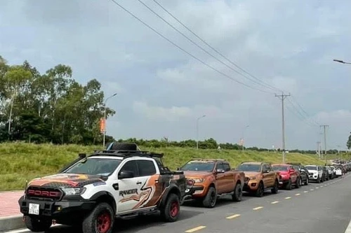 Video: Dàn ô tô địa hình hỗ trợ vận chuyển nông sản đảm bảo chống dịch Covid-19