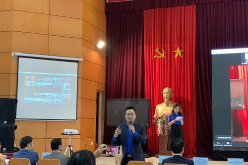 Học sinh Hà Nội thi "Sáng tạo tương lai xanh - Future Blue Innovation”