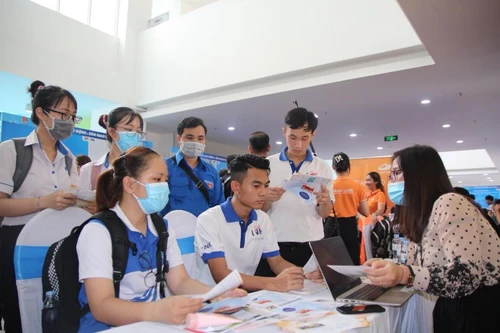 "Phá băng" xuất khẩu lao động bằng việc mở lại ba thị trường trọng điểm 