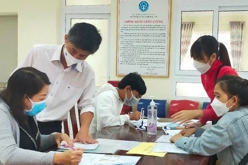 Linh hoạt phương thức đôn đốc thu bảo hiểm xã hội khi địa phương "chuyển màu"